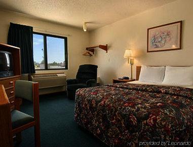 Super 8 By Wyndham Wayne