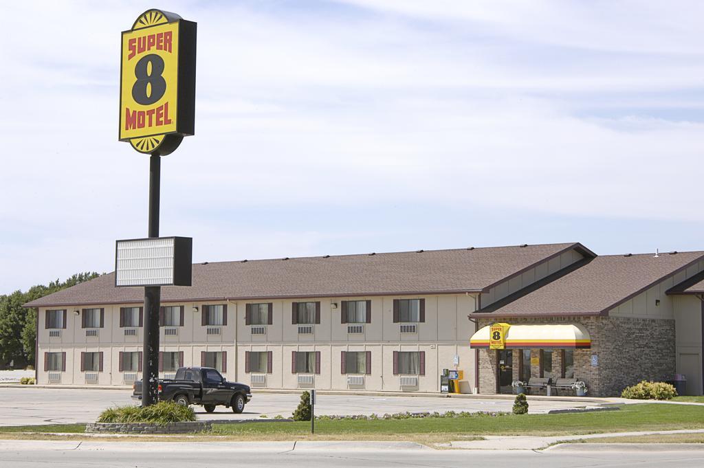 Super 8 By Wyndham Wayne