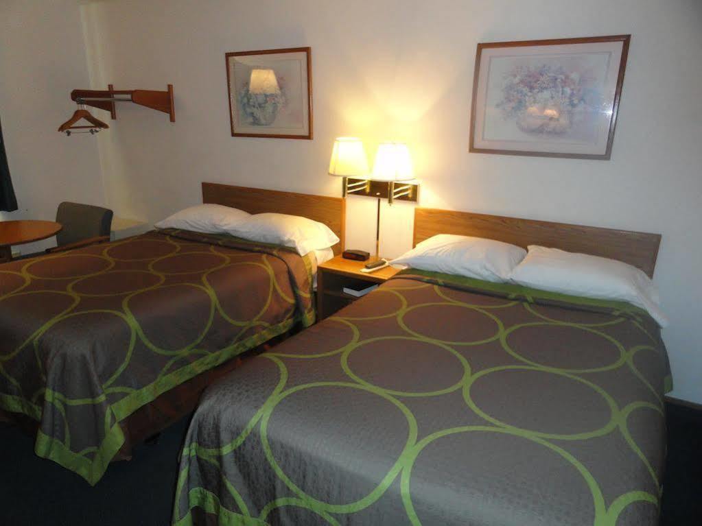 Hotel Super 8 By Wyndham Wayne