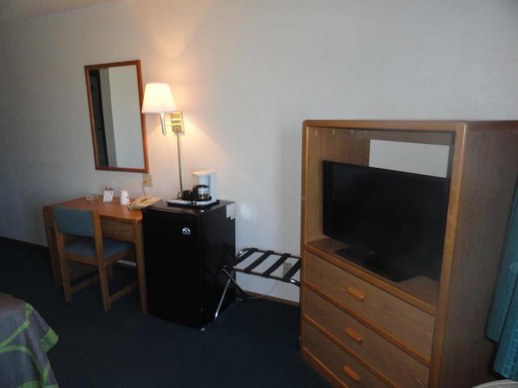 Super 8 By Wyndham