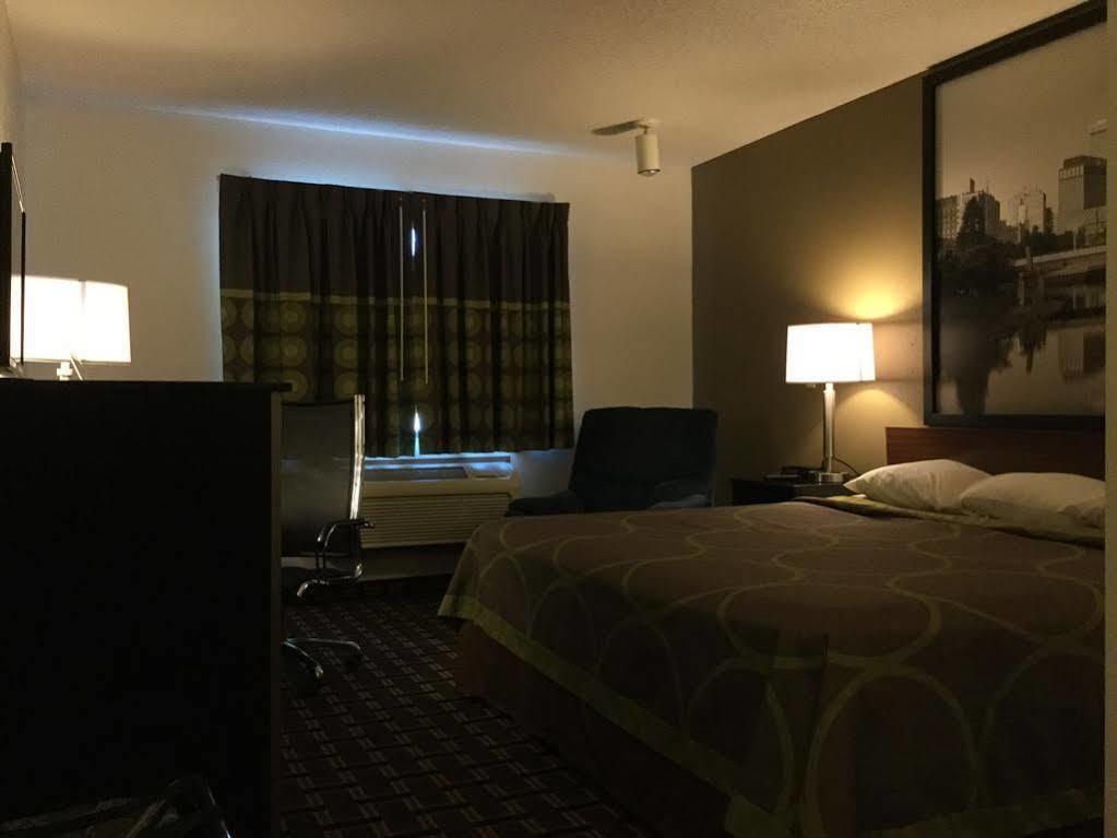 Super 8 By Wyndham Hotel Wayne